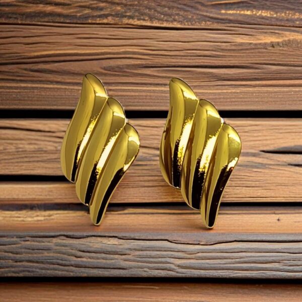 Aurelia Wave Studs - Image 2